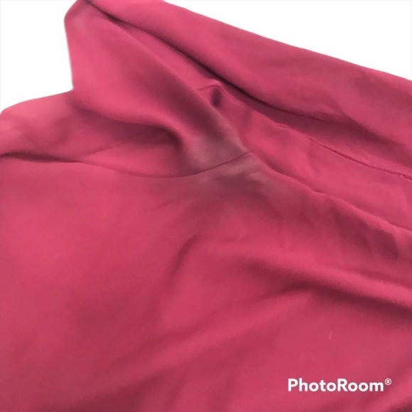 Boohoo red sheer long sleeve surplice blouse - Picture 4 of 6